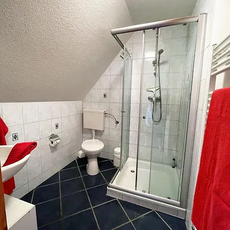 Sina Og Hof Doettgebuell *