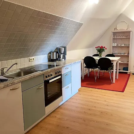 Sina Og Hof Doettgebuell Aventoft